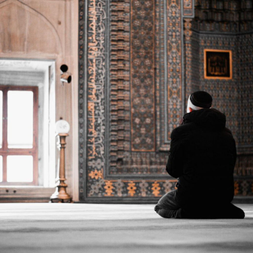 Le fait de délaisser la prière fait‑il sortir de l’Islam ?